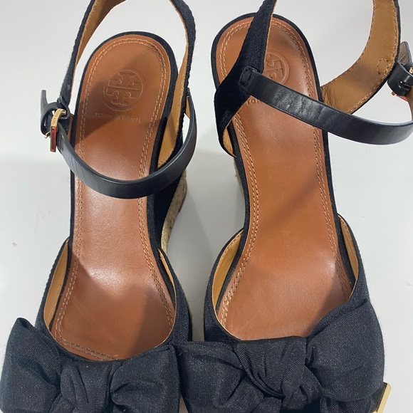 Tory Burch Women’s Black Penny Wedge Sandal - Picture 9 of 15